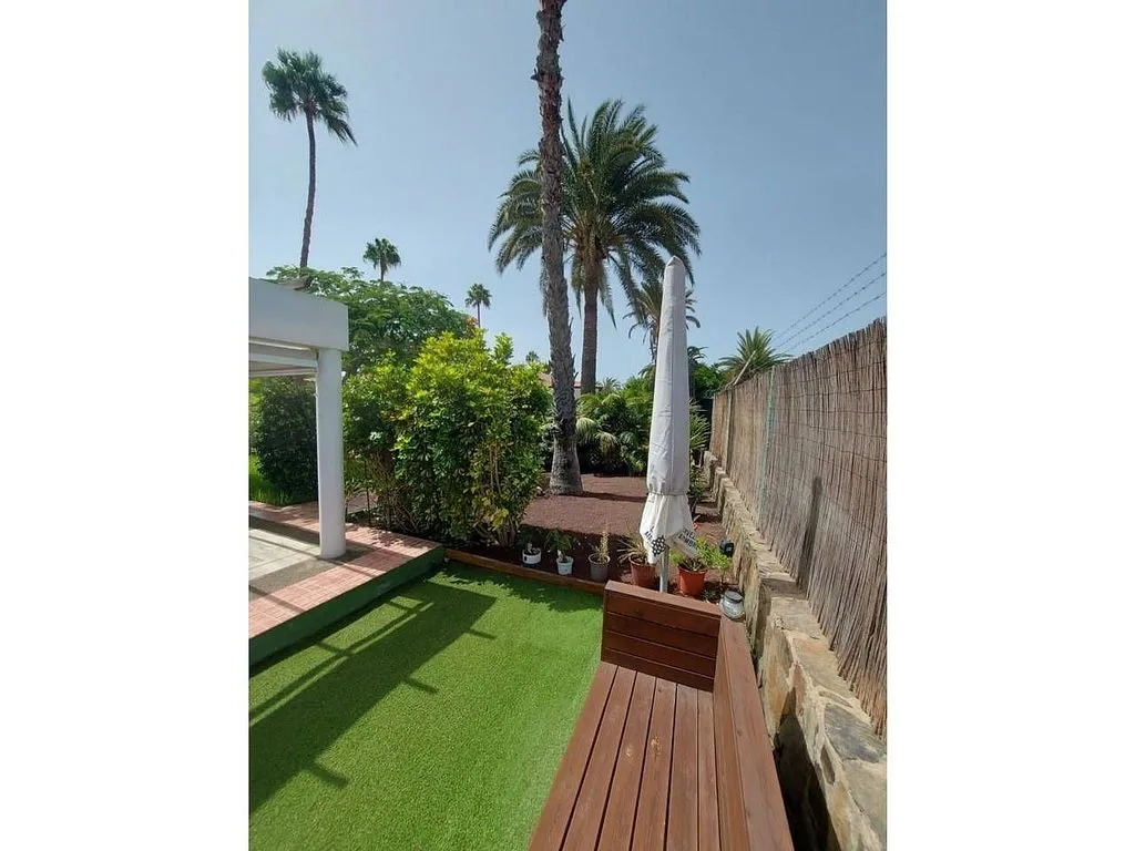 Aed - Bungalow with Pool on Tjaereborg Avenue