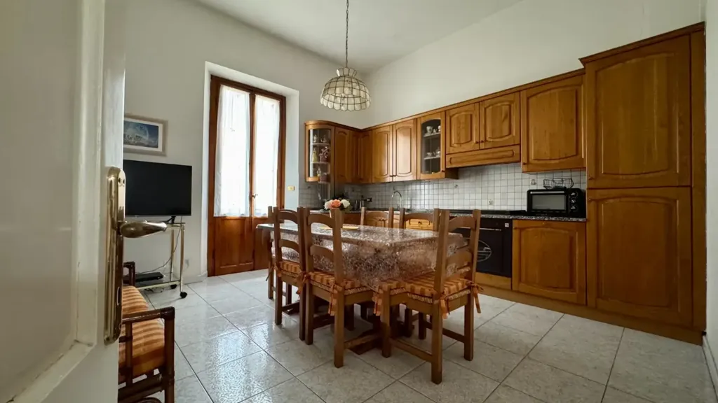 Salle à manger - Spacious Apartment with Private Garden in Empoli