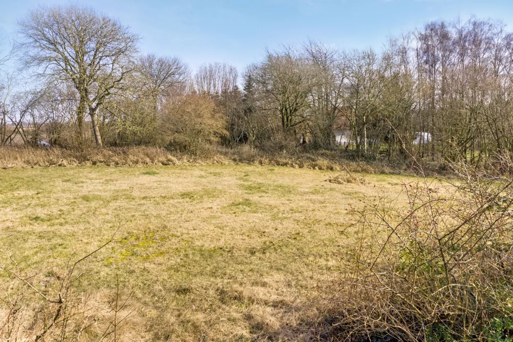 Jardin - Year-Round Plot with 5G Coverage in Tommerup
