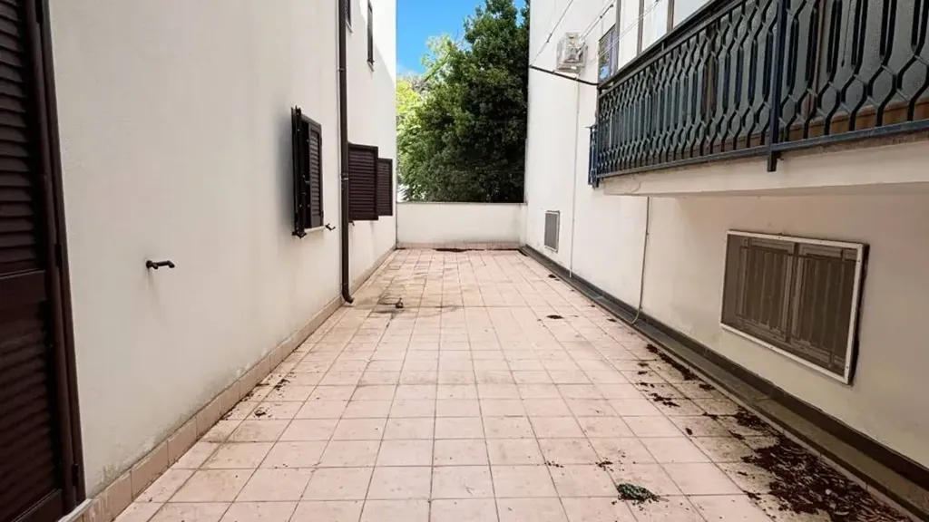Jardin - Newly Built Apartment with Veranda in Spinazzola