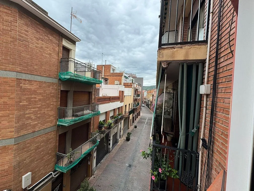 Balcon - Ample Loft in Central Molins de Rei