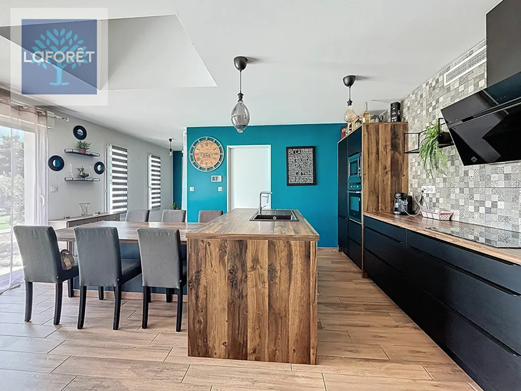 Cucina - Modern House with Pool in Blaye