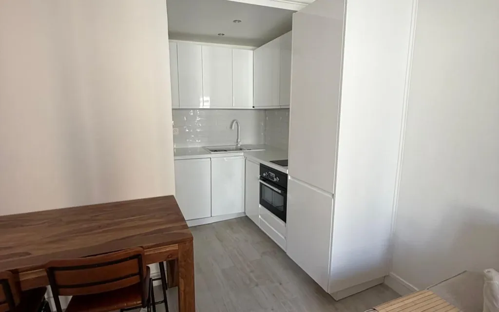 Köök - Meubled Flat with Balcony in Châtillon Centre