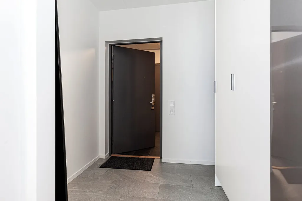 Entrée - Apartment with Canal View in City Centre