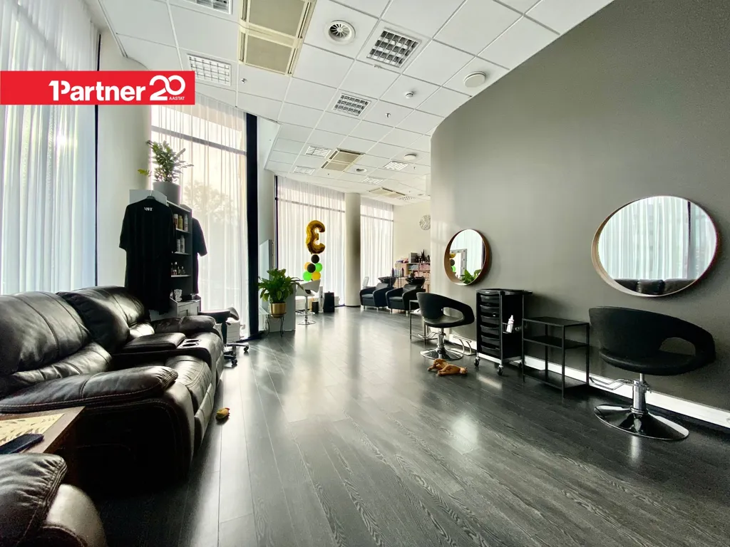 Stanze - Office Space with Elevator in City Centre