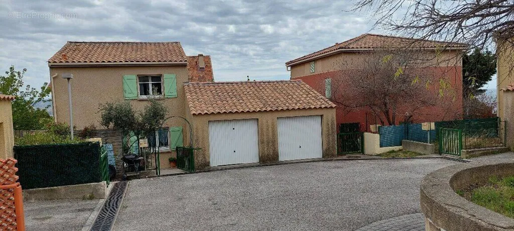 Extérieur - Villa T4 avec Jardin à Marseille-16e