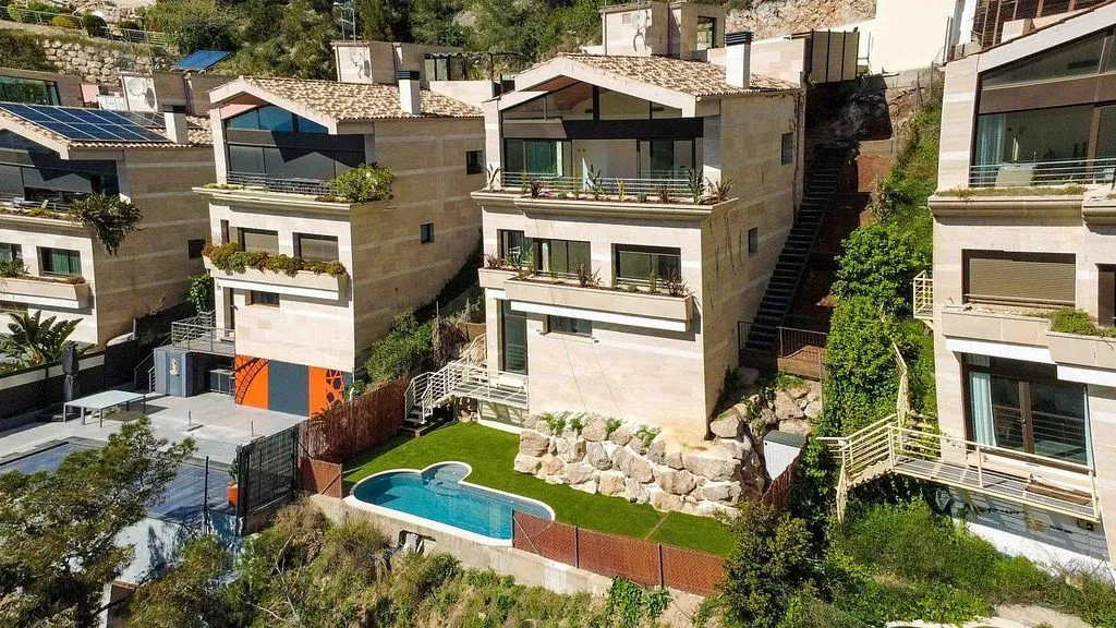 Õhuvaade - Luxury House with Sea View in Sitges