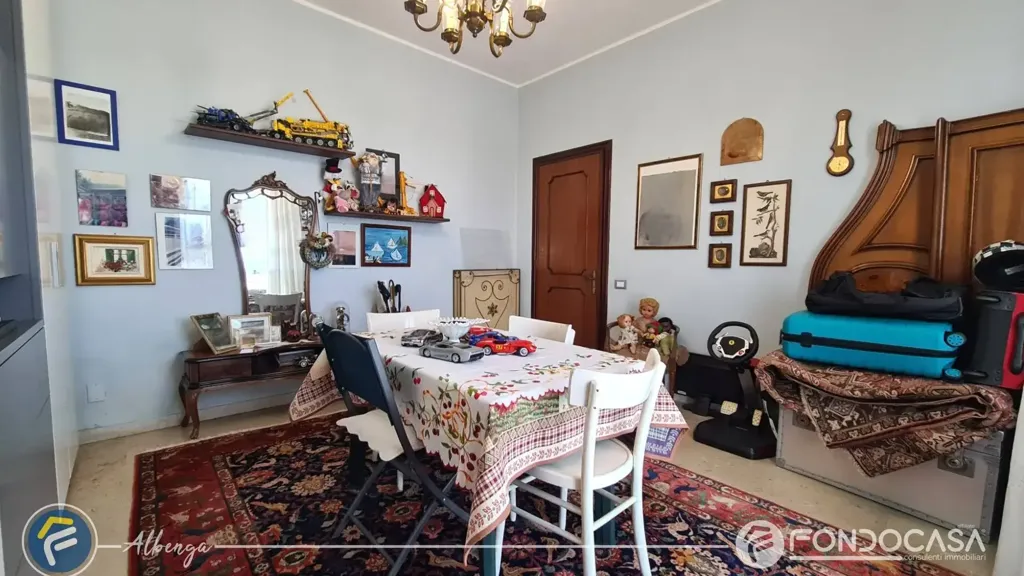 Söögituba - Spacious Apartment with Large Terrace in Albenga