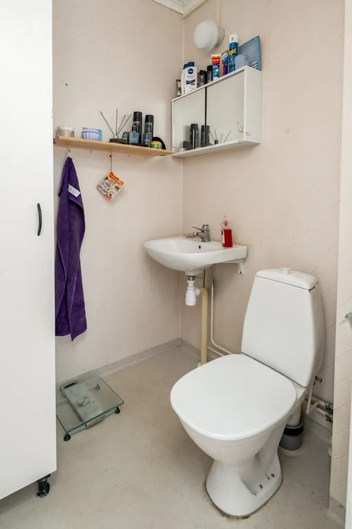 Bagni - Stable Rental Property with 16 Units and Garage