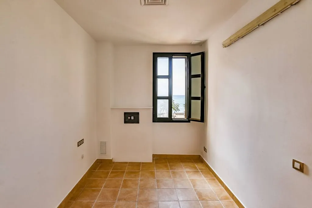 Pièces - Detached House with Sea View in Sitges