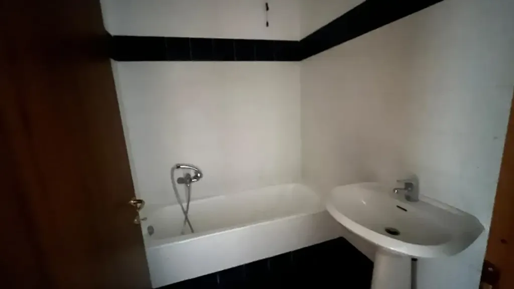 Vannitoad - Elegant 3-Room Apartment in Milan