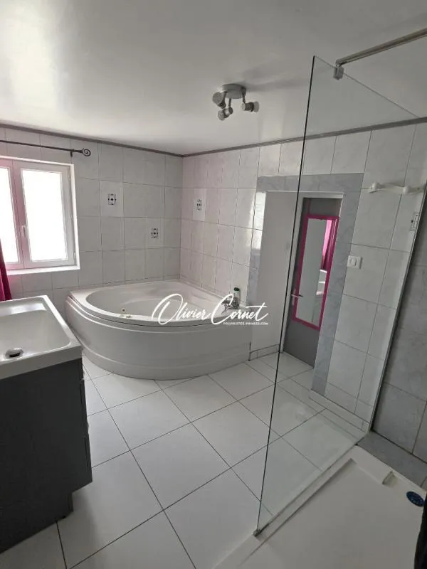 Vannitoad - Rustic House with Pool in Val Au Perche