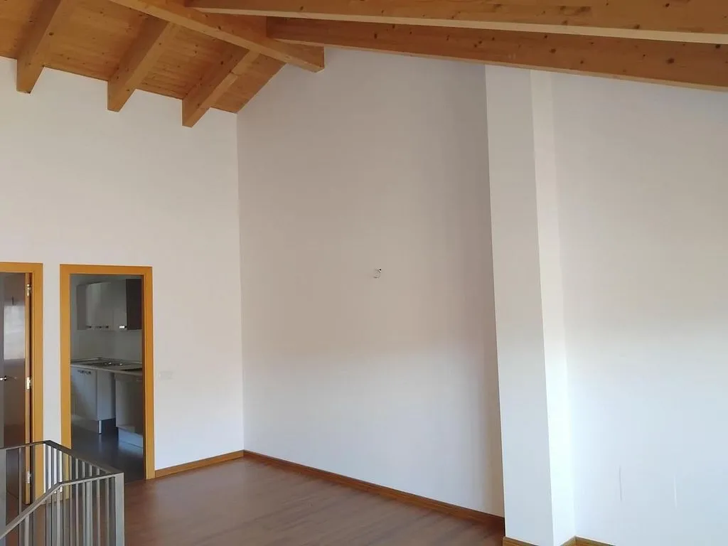 Rooms - Duplex Flat with Terrace in Noves de Segre