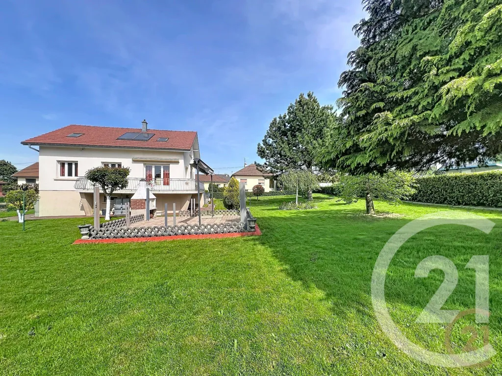 Aed - Five-Piece House with Garden in Exincourt