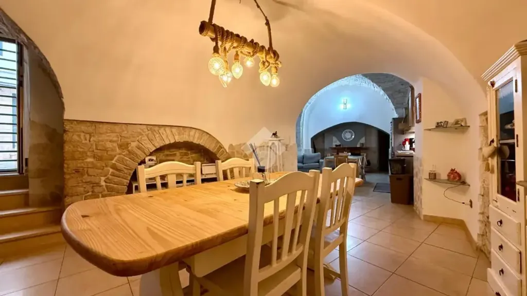 Söögituba - Characterful 3-Bedroom in Bitonto's Historic Centre