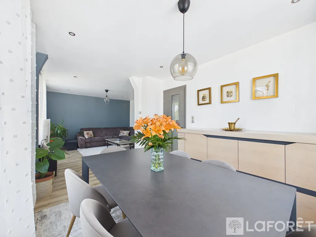 Sala da pranzo - Bourgeois House with Pool in Pfastatt