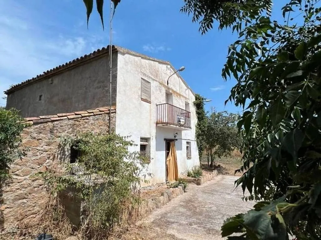 Välivaade - Rustic Masia with Finca in Vall-llebrerola