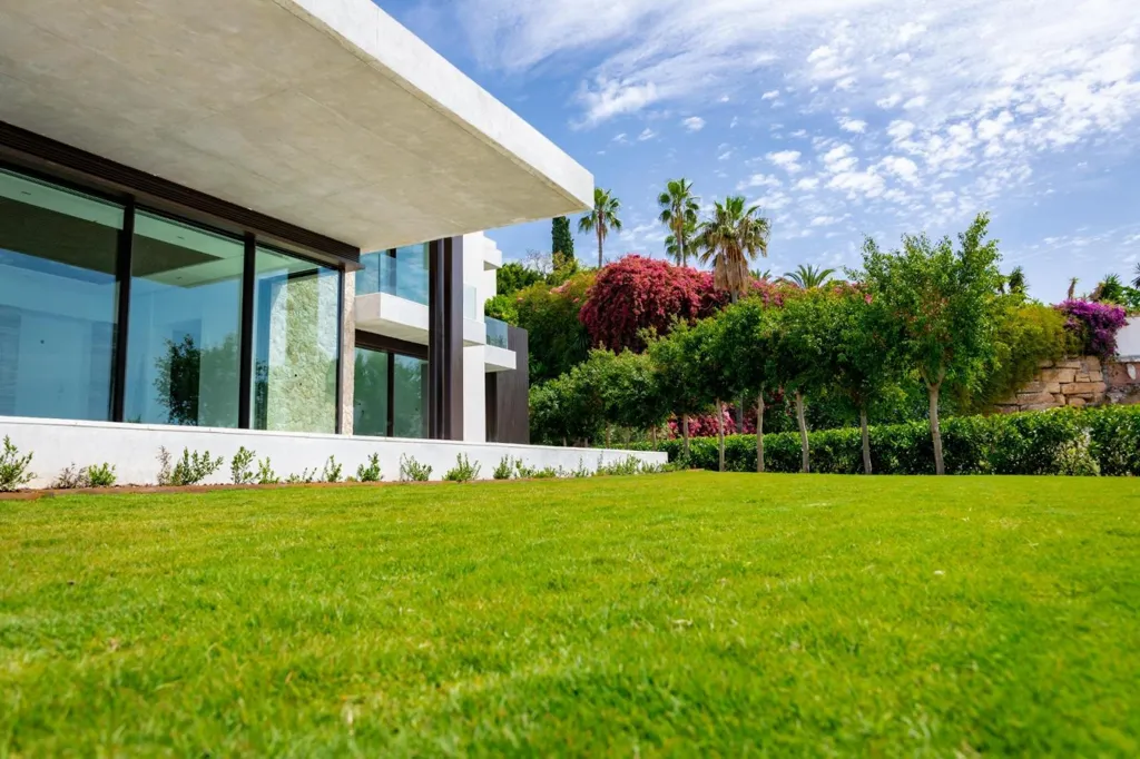 Aed - Detached Villa with Infinity Pool in Benahavís