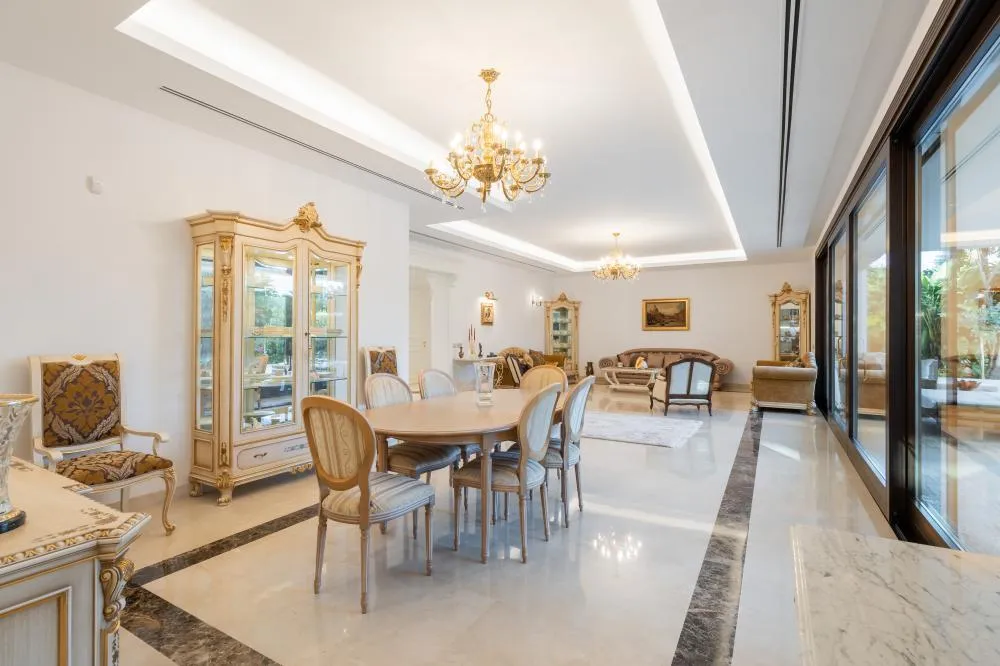 Salle à manger - Detached Villa with Pool in Marbella's Casco Antiguo