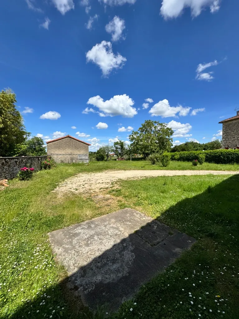 Bourg House to Renovate with Garden in Chenay