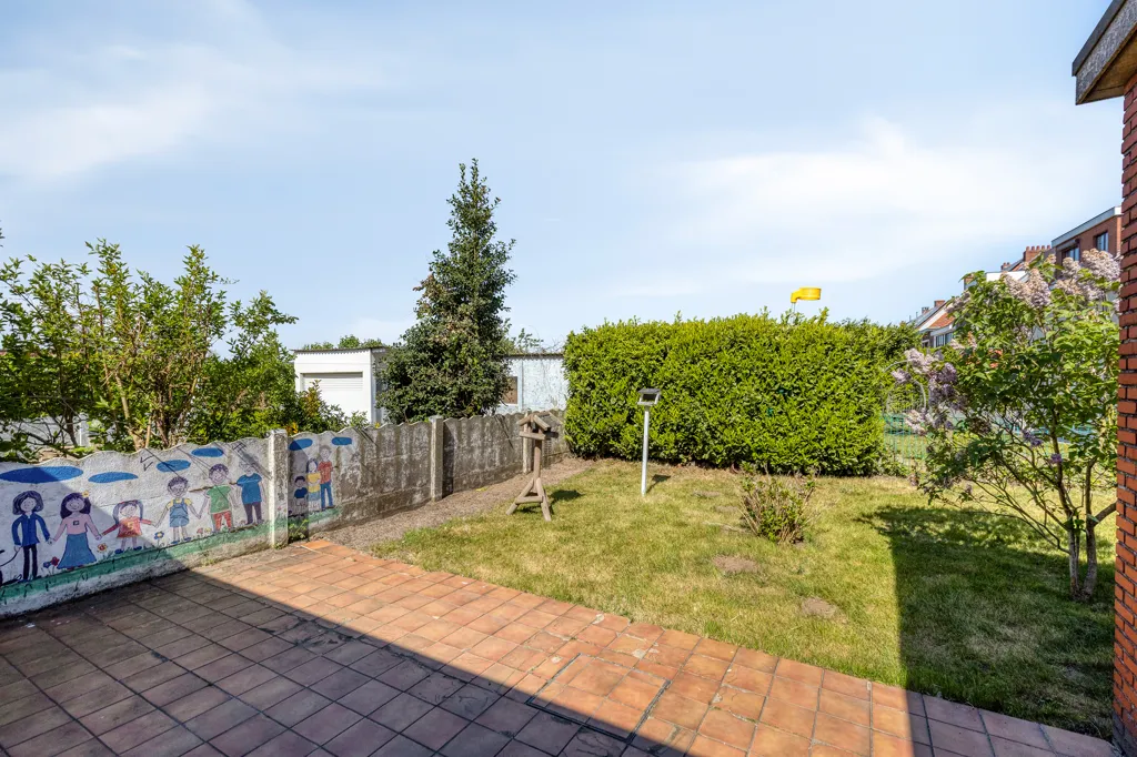 Aed - House with Garden in Hoevenen/Stabroek