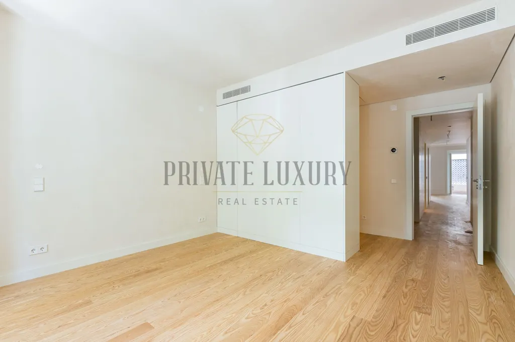 Pièces - 1 Bedroom Flat with Terrace in Avenidas Novas