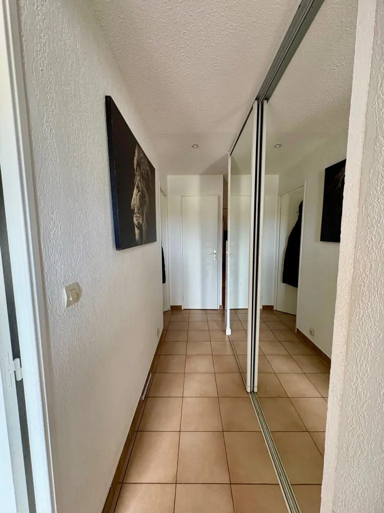 hallway_entrance