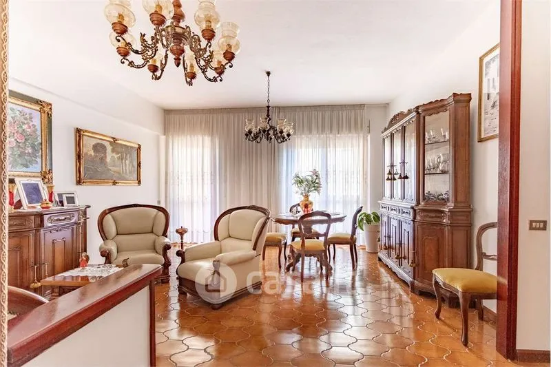 Söögituba - Spacious Apartment with Triple Exposure in Cagliari