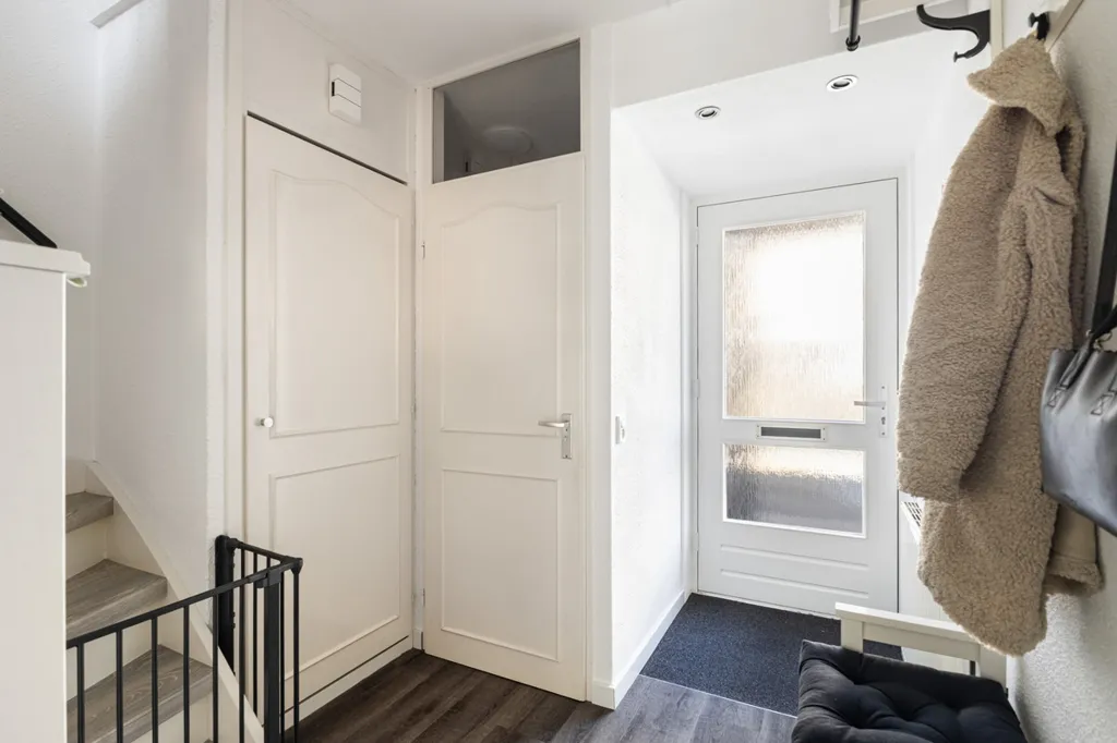 hallway_entrance