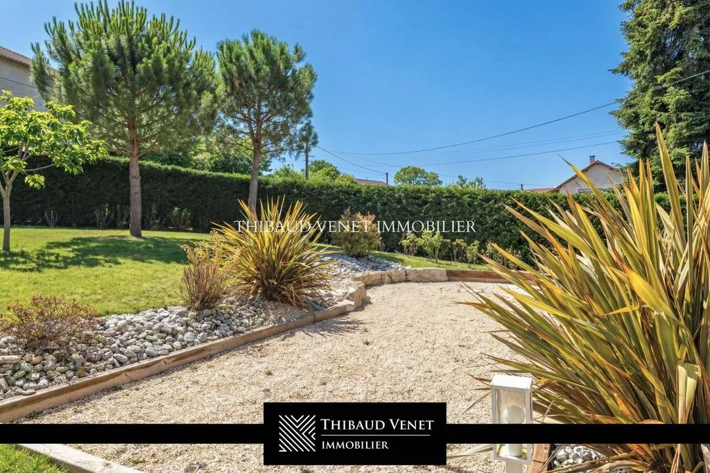 Aed - Luxury House with Pool in Bourgoin-Jallieu