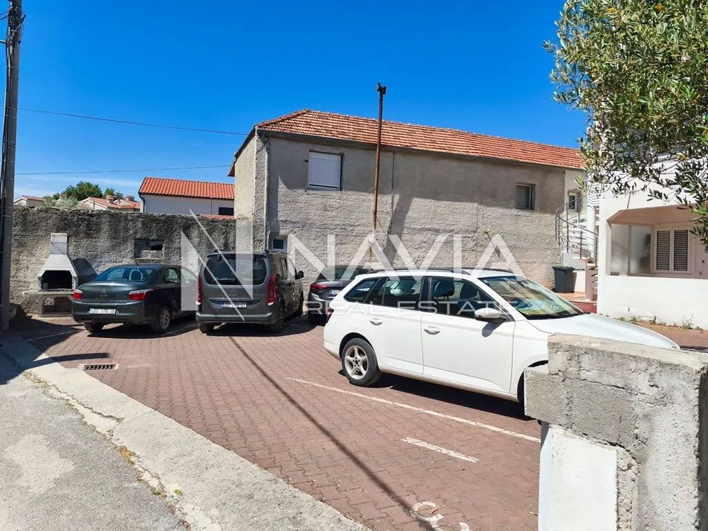 Extérieur - Two-Bedroom Apartment with Terrace in Pakoštane