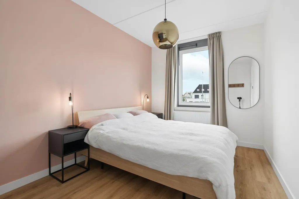 Magamistoad - Modern Terraced House with Waterfront in Zeewolde