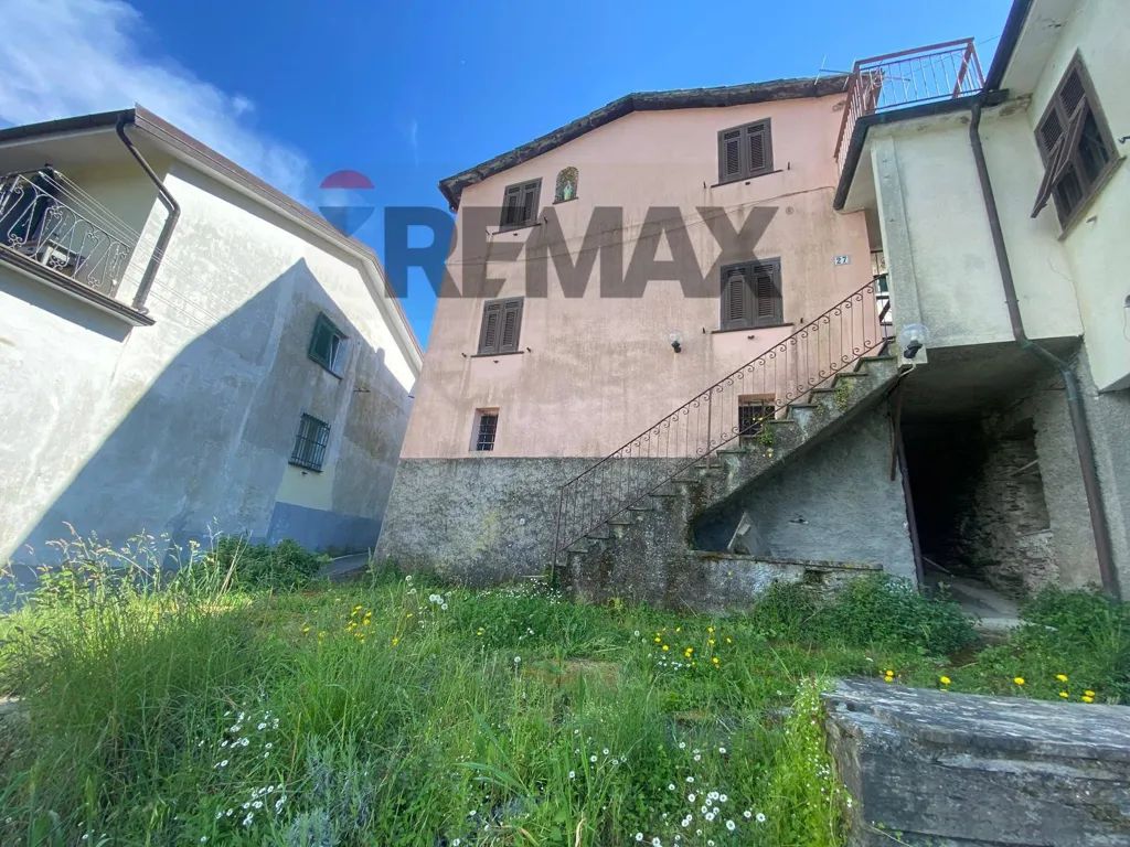Välivaade - Independent House with Valley View in Tribogna
