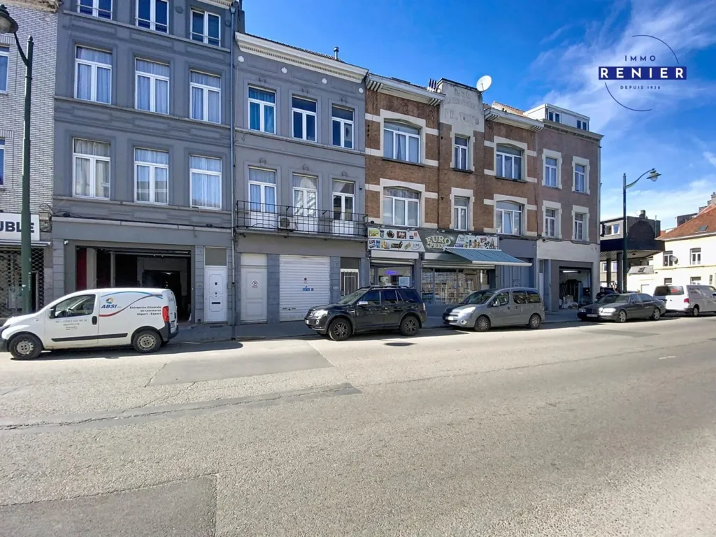 Extérieur - Immeuble de Rapport avec Garage à Anderlecht