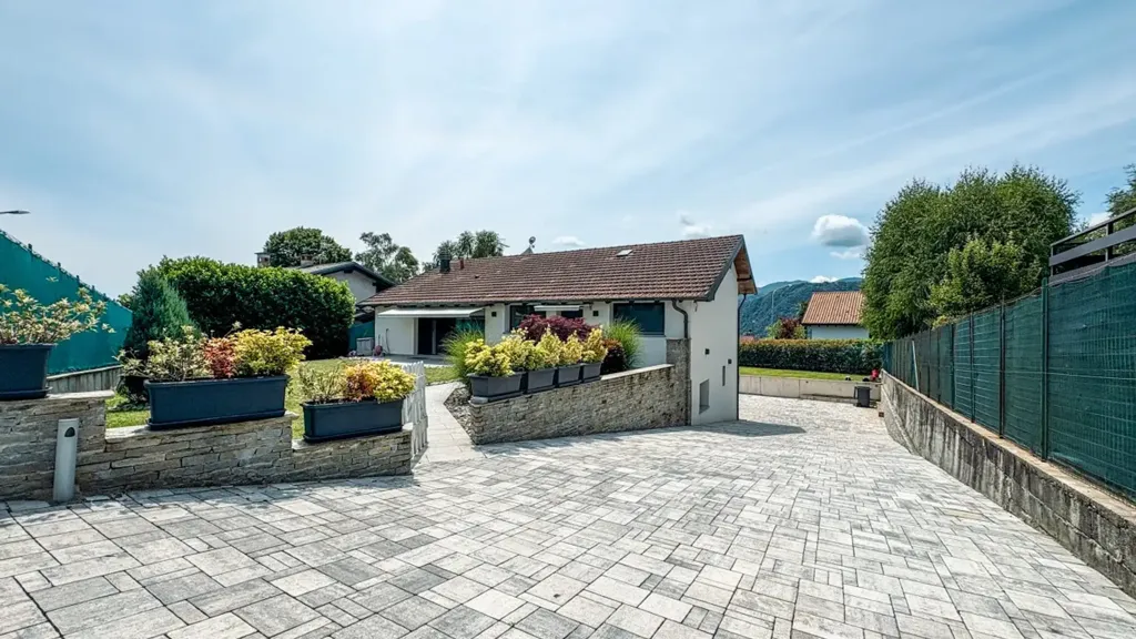 Välivaade - Rustic Villa with Lake View in Pettenasco
