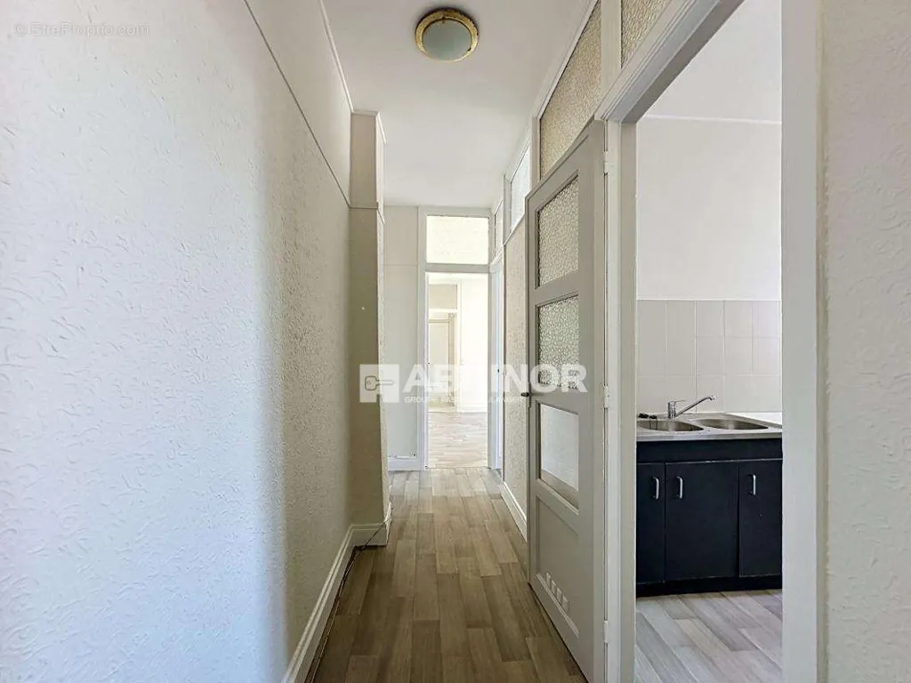 Entrée - Appartement 3 Pièces Centre Ville à Tourcoing