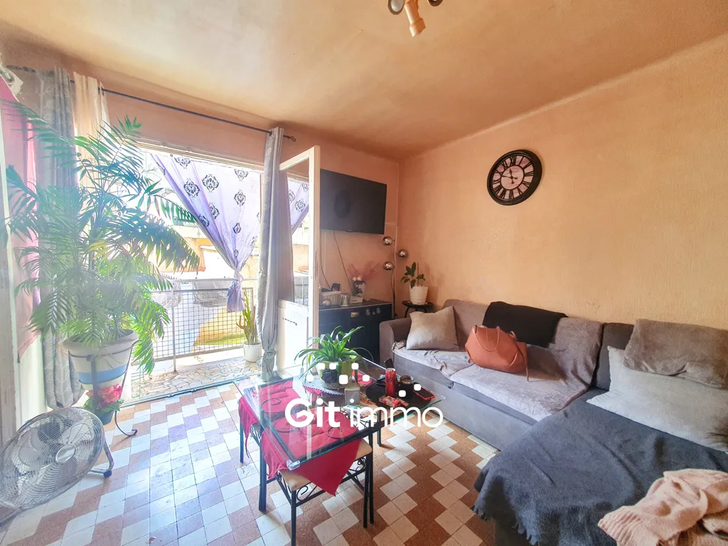 Elutuba - T3 Flat with Balcony in Marseille 5ème