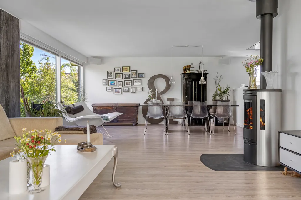Living Room - Modernised Villa with Garden in Stenløse