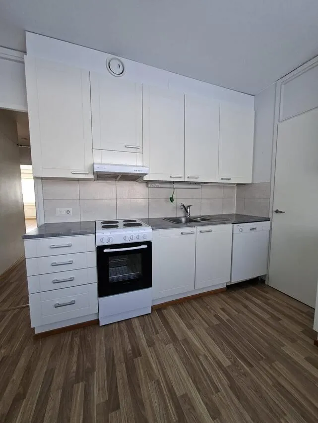 Cuisine - Spacious Apartment with District Heating in Raahe Centre