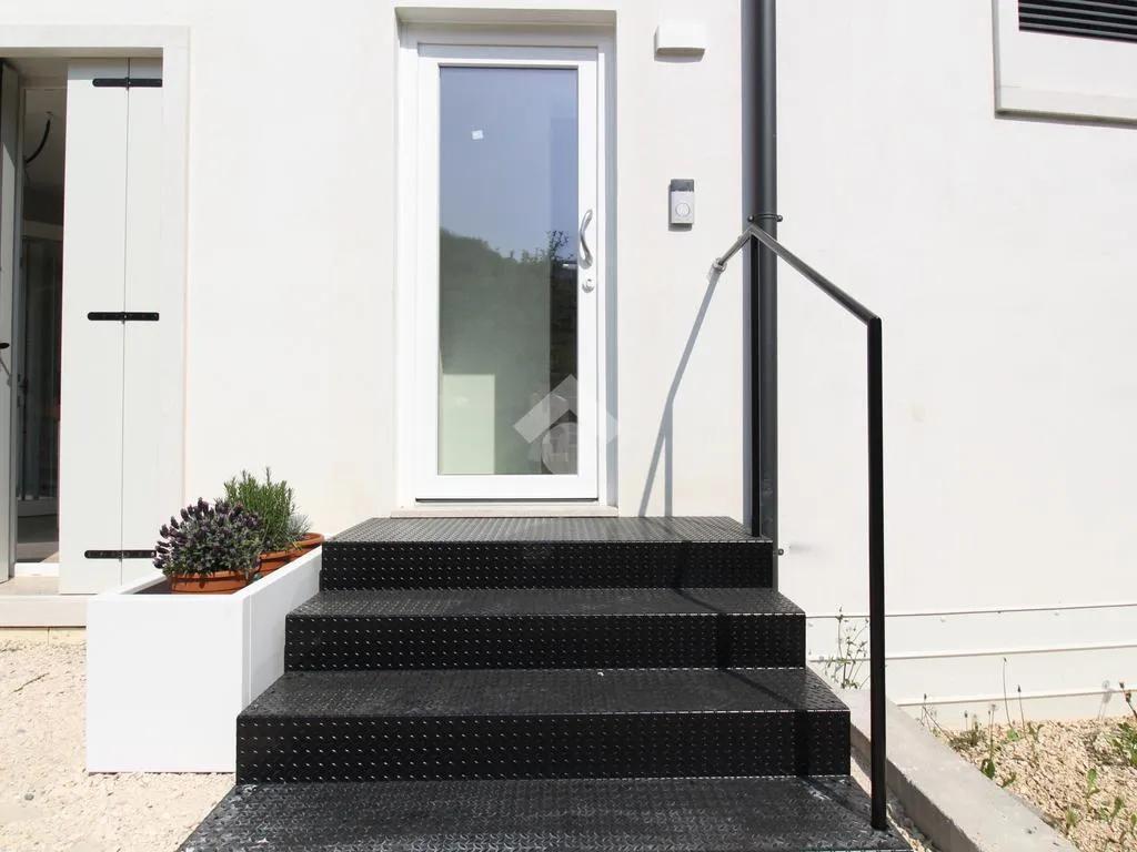 Toad - Fully Furnished Studio with Balcony in Chiampo