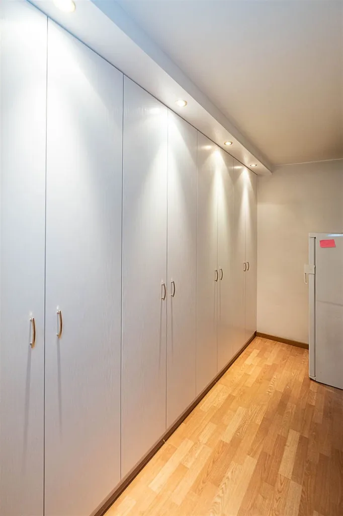 Rooms - 2-Bedroom Apartment with Terrace in Antwerp