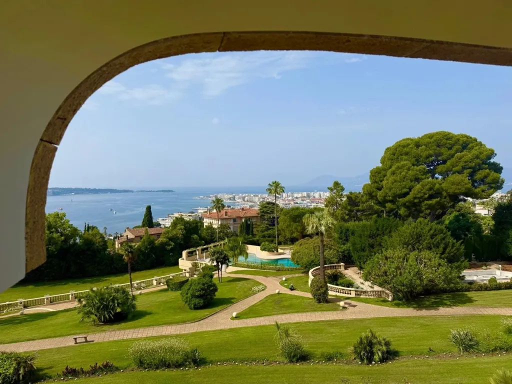 Garden - Luxury Apartment with Pool in Californie, Cannes