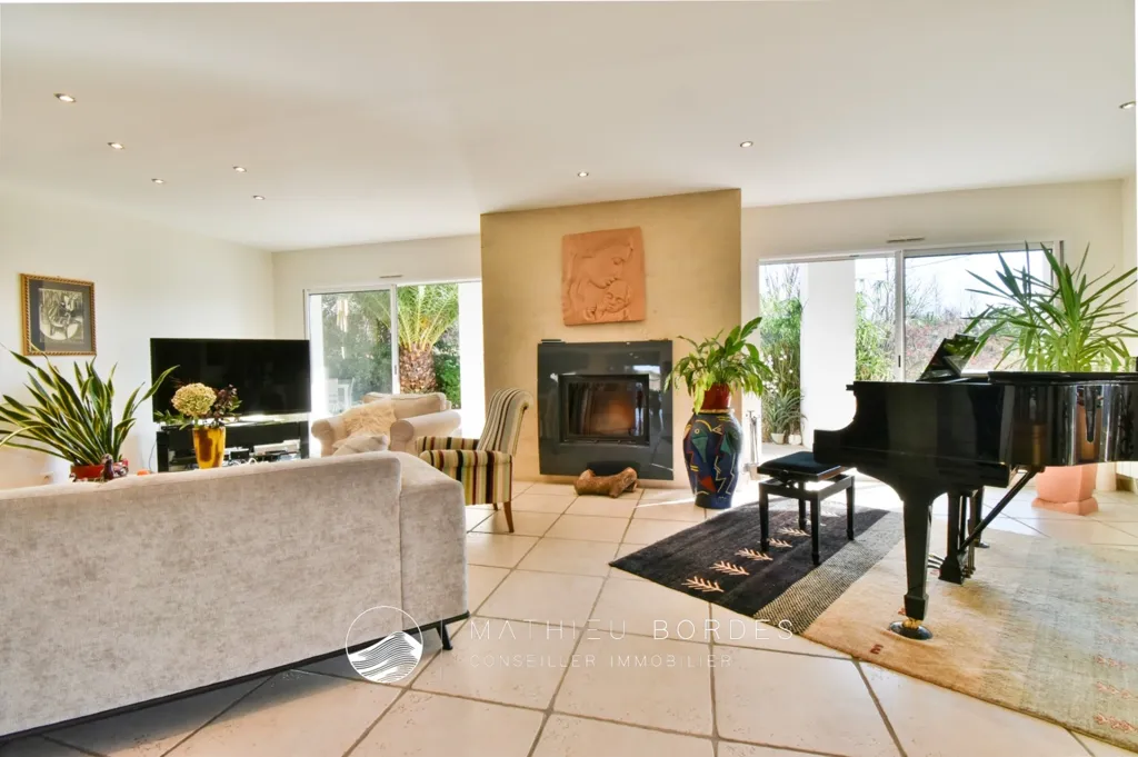 Elutuba - Character Villa with Pool in Villefranque