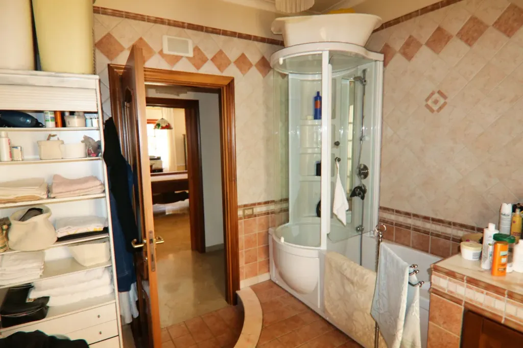 Vannitoad - Hilltop Villa with Panoramic Views in Eboli