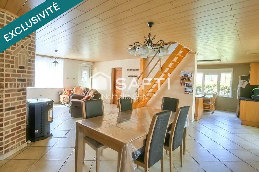 Salle à manger - Maison avec Jardin et Garage à Houtkerque