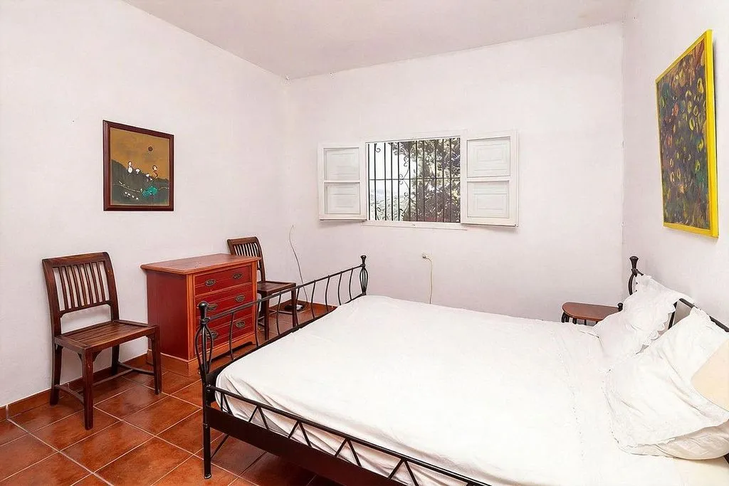 Bedrooms - Andalusian Cortijo with Pool in Almogía