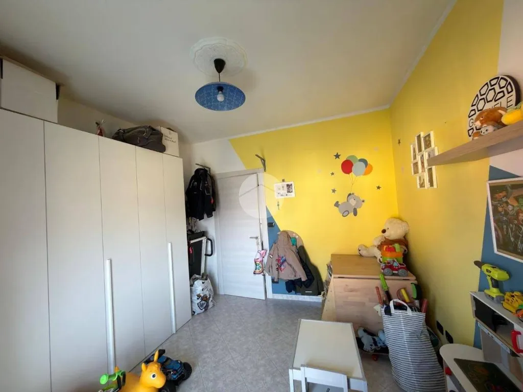 Chambres - Modernised Apartment with Veranda in Settimo Torinese