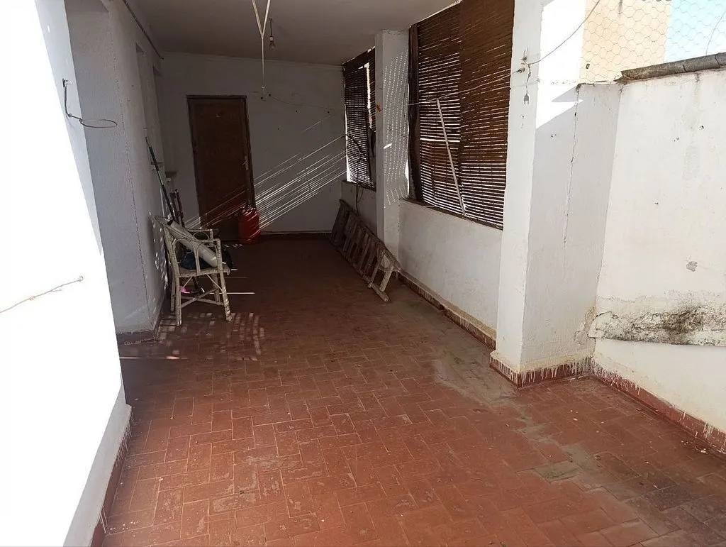 Giardino - Two-Storey House with Terrace in Valdepeñas
