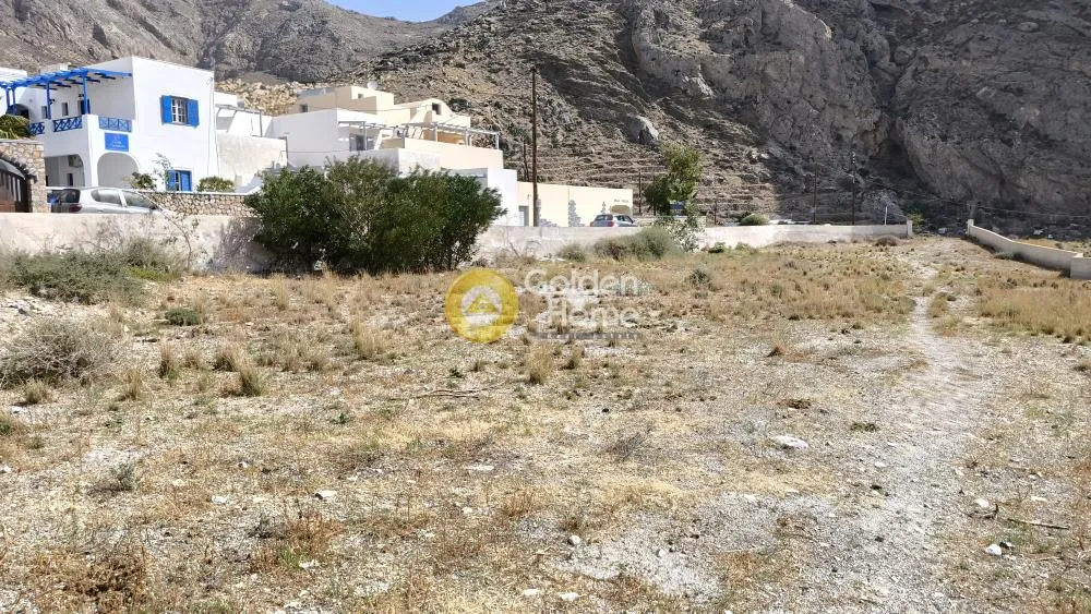 Aed - Buildable Plot with Sea View in Santorini Perissa