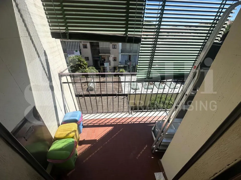 Rõdu - Rear-Facing Triplex in Turin